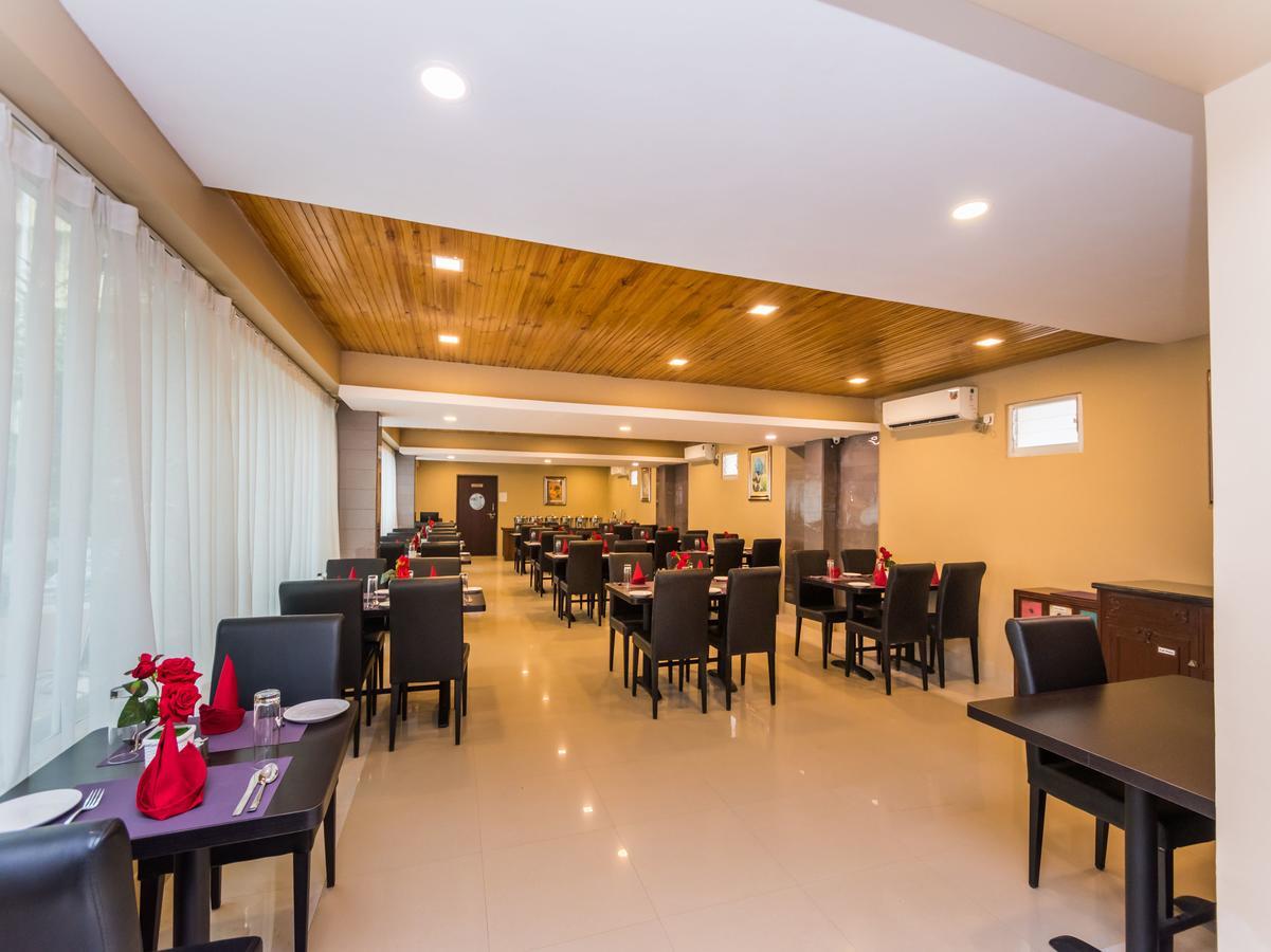 Central Courtyard Boutique Hotel Siliguri Extérieur photo